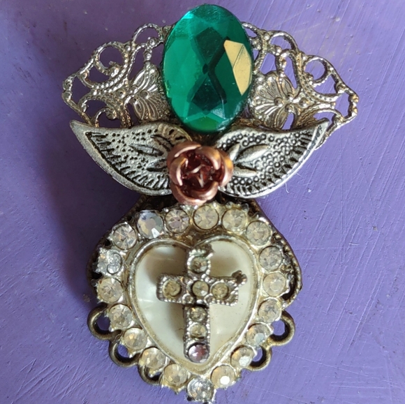Sacred Heart Inspirational Vintage Angel Brooch - Picture 5 of 13